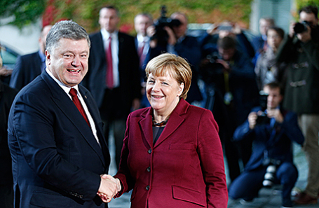 Lý do Tổng thống Ukraine Porosenko bay tới Đức gặp Thủ tướng Merkel.