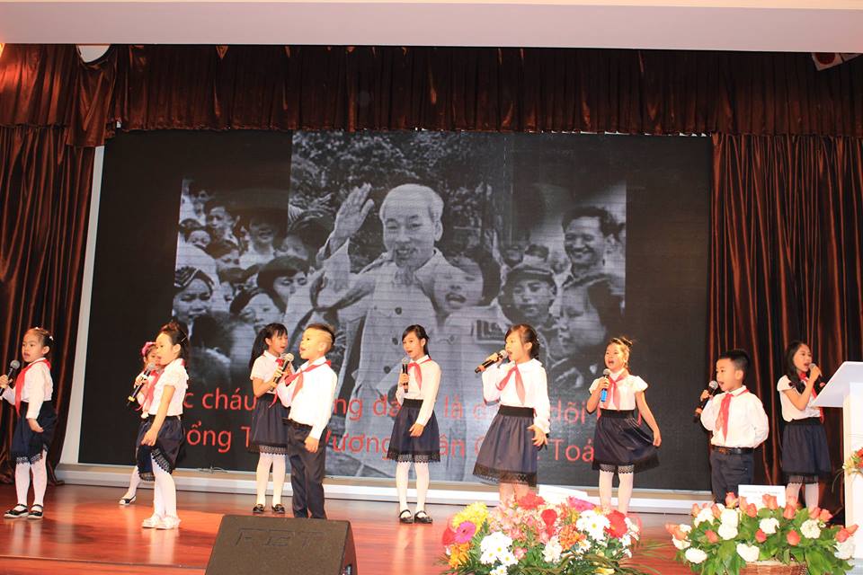 VTV4 Người Việt bốn phương đưa tin về Lễ kỷ niệm 127 năm ngày sinh Chủ tịch Hồ Chí Minh tại Odessa