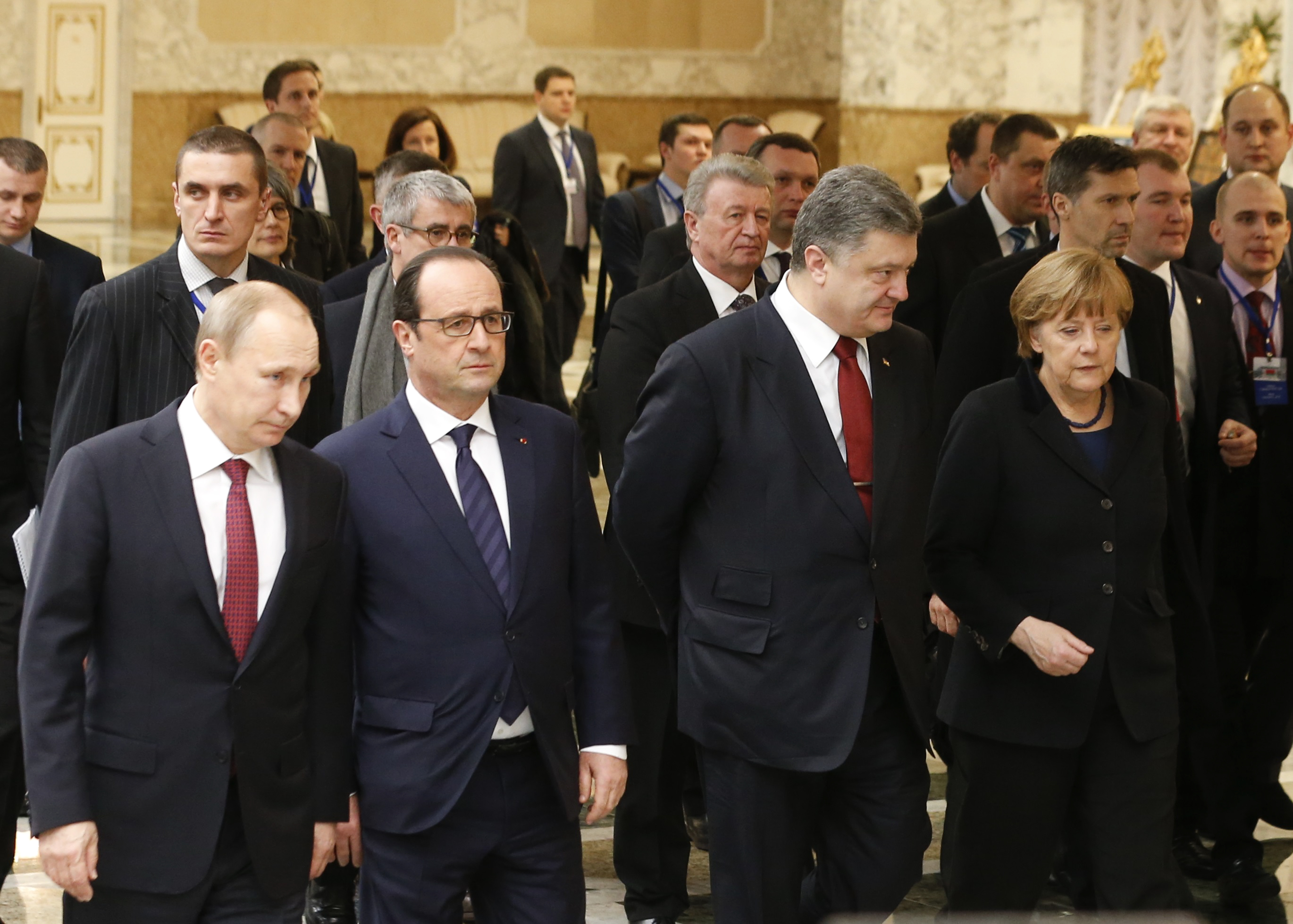 Chiến tranh tại Donbass: Thủ tướng Đức nêu sáng kiến thượng đỉnh 'Normadski'.