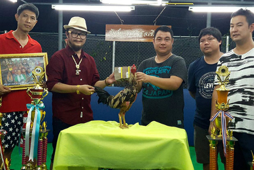29.000 đôla chuyển nhượng một con gà tại Thái Lan