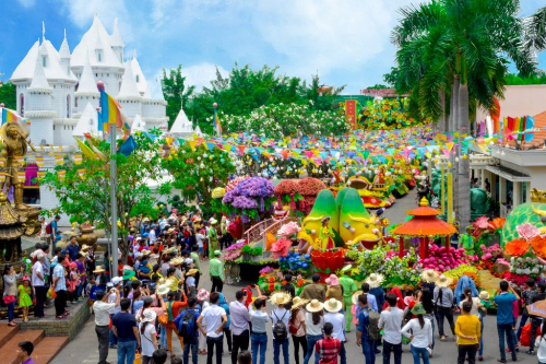 Lễ hội trái cây Nam bộ tại Suối Tiên