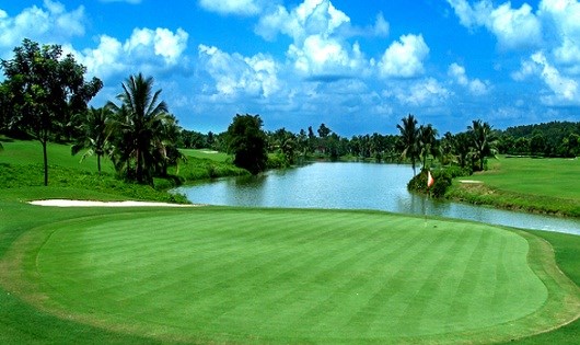Kinh doanh golf: 'Đút túi'... 1 tỷ/ngày