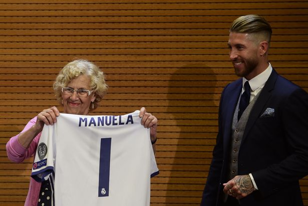 Real Madrid ăn mừng hoành tráng chưa từng thấy