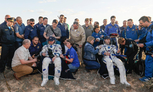Hai phi hành gia trở về Trái Đất an toàn từ trạm ISS