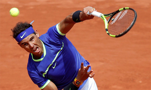 Nadal mừng sinh nhật bằng vé vào tứ kết Roland Garros