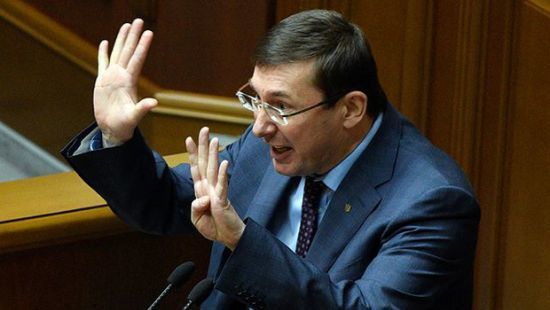 Lusenko: Thống nhất hai đảng Blok Porosenko và Mặt trận nhân dân sẽ không cho kết quả gì.