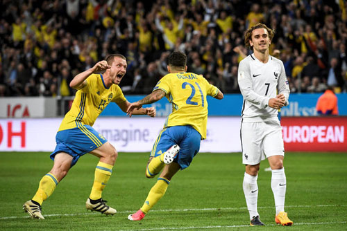 Thụy Điển đánh bại Pháp nhờ bàn thắng từ giữa sân