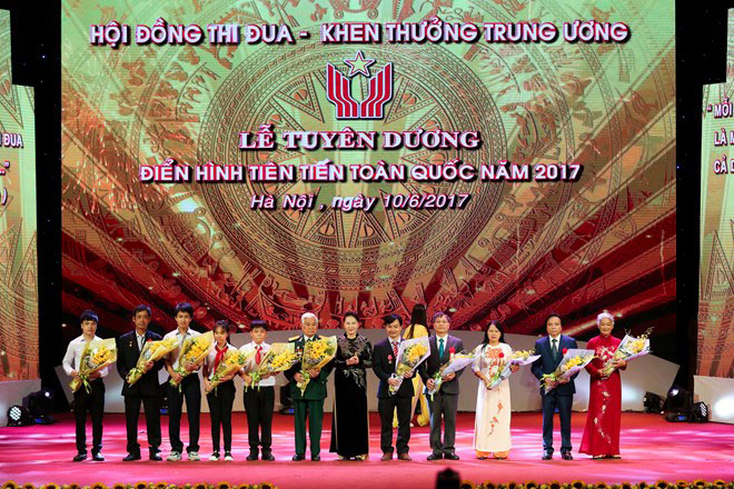 Tuyên dương gương điển hình tiên tiến toàn quốc năm 2017