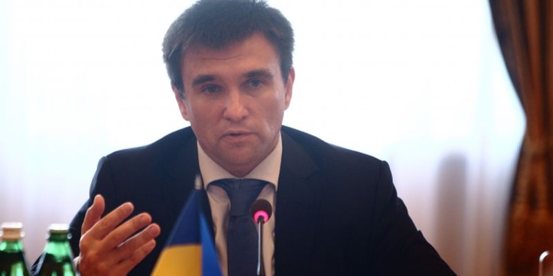 Bộ trưởng ngoại giao Ukraine Klimkin nêu phương án thay thế visa đối với các công dân Nga.