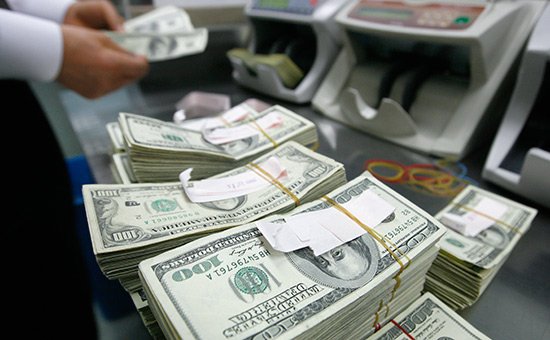 Tại Odessa, các nhân viên an ninh triệt phá trung tâm rửa tiền, tịch thu hơn 400 ngàn $ tiền mặt.