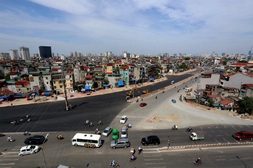Nhiều tuyến đường ở Hà Nội đắt kỷ lục vì giải phóng mặt bằng