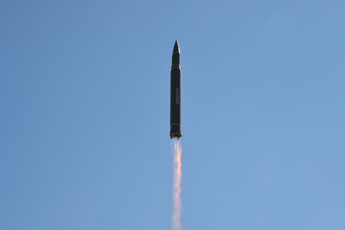 Hwasong-14, tên lửa Triều Tiên vượt tầm dự đoán của tình báo Mỹ