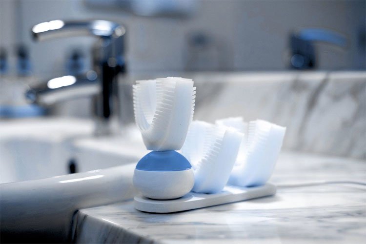 Nhờ chiếc bàn chải đặc biệt này, bạn chỉ cần 10 giây để đánh răng xong