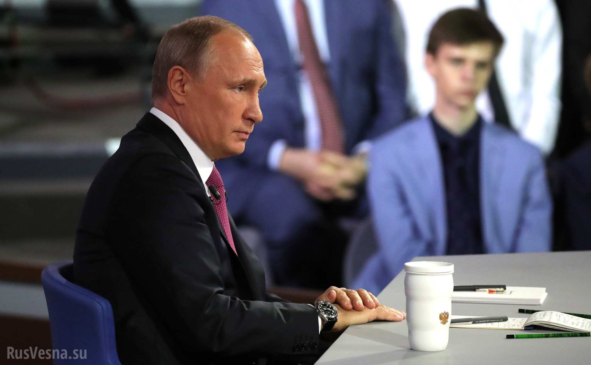 Putin than phiền về lãnh đạo Ukraine căm ghét người Nga.