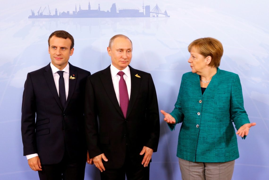 Merkel, Makron, Putin thỏa thuận về tầm quan trọng ngừng bắn tại Donbass.