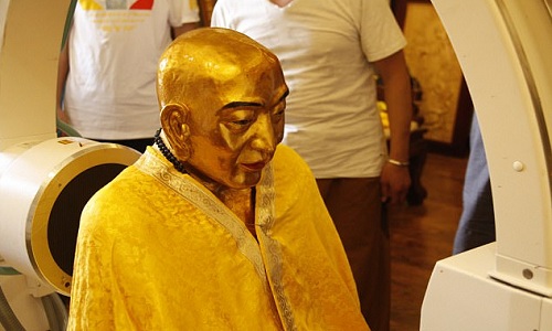 Xác ướp nguyên vẹn sau 1.000 năm của đại sư Phật giáo