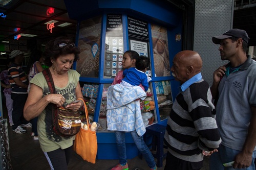 Người Venezuela không dám đánh răng vì khủng hoảng kinh tế