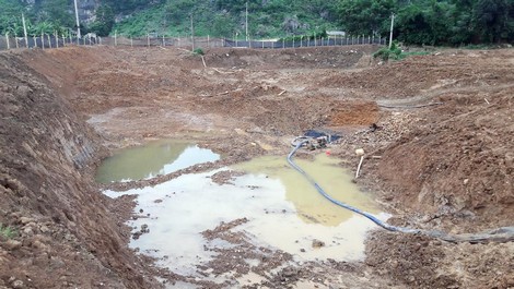 Cơn sốt ở Hòa Bình: Xẻ đất ruộng đào vàng