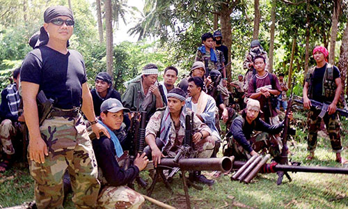 Hoàn tất hậu sự cho hai công dân Việt bị Abu Sayyaf sát hại