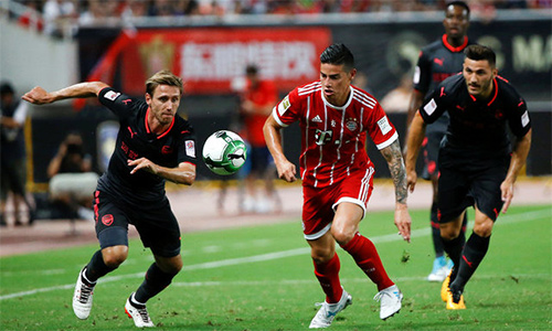 Arsenal đánh bại Bayern sau loạt luân lưu ở Thượng Hải
