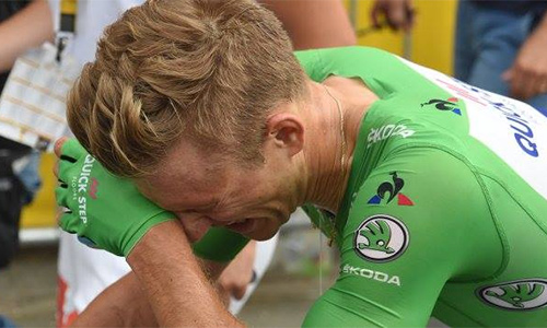 'Vua nước rút' Kittel gặp nạn, phải bỏ cuộc ở Tour de France 2017