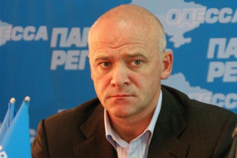 Thị trưởng Odessa Trukhanov lắng nghe phát biểu góp ý của đại biểu quốc hội Ukraine Naiem