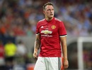 UEFA tiếp tục treo giò, phạt tiền cầu thủ MU