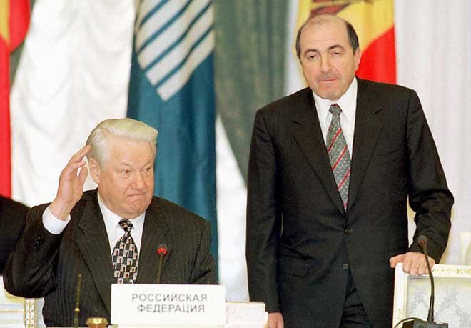 “Bố già Điện Kremlin” một thời bị truy thu tài sản cho đến chết