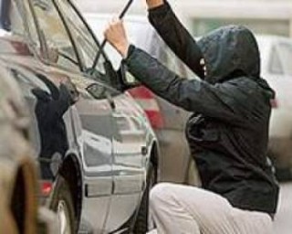 Tại trung tâm thành phố Nhicolaiev, những kẻ bịt mặt, tấn công, cướp người lái xe