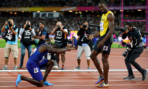 Usain Bolt và cái cúi đầu của nhà vô địch