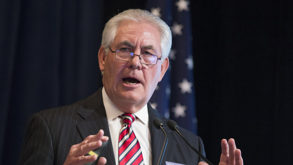 Tillerson : Nga sẵn sàng giải quyết khủng hoảng tại Ukraine