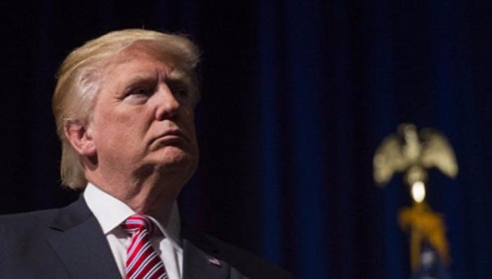 Trump cảnh báo Venezuela về khả năng can thiệp quân sự.