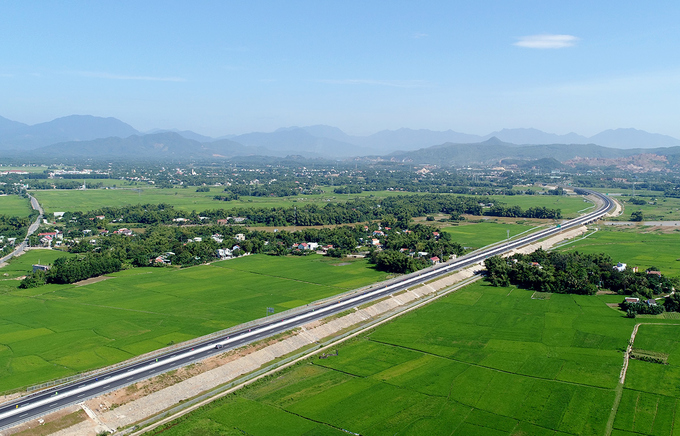 Trải nghiệm cao tốc hơn 18 nghìn tỷ đầu tiên ở miền Trung