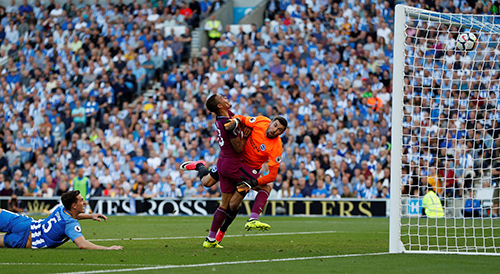 Man City thể hiện bản lĩnh đại gia ở vòng đầu Ngoại hạng Anh