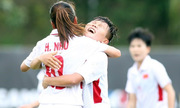 Nữ Việt Nam thắng đậm Philippines ở trận ra quân SEA Games