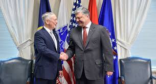 Tổng thống Ukraine Porosenko tiếp Bộ trưởng quốc phòng Mỹ.