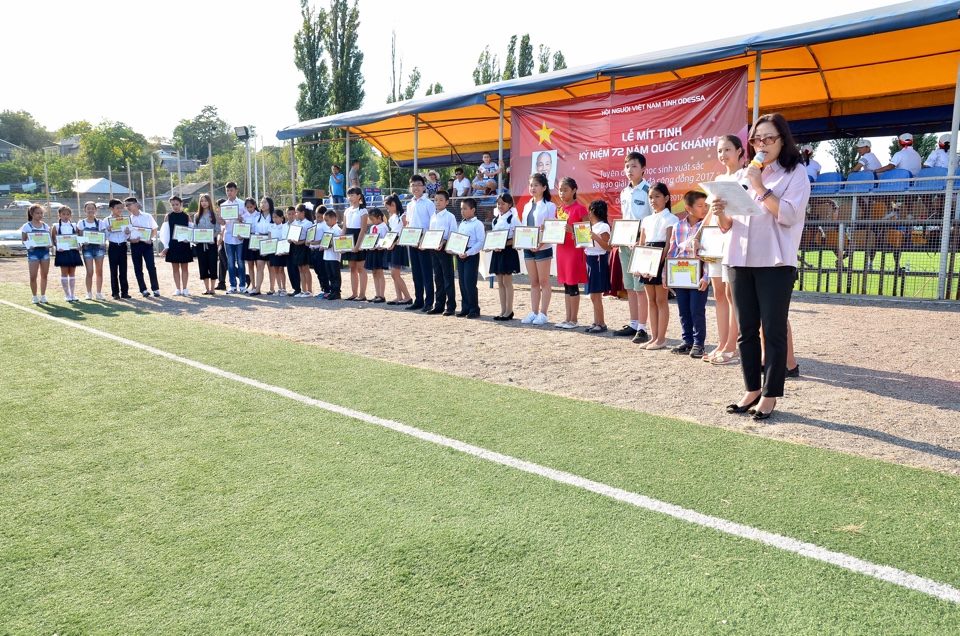Kỷ niệm quốc khánh 2/9 và chung kết giải bóng tại Odessa