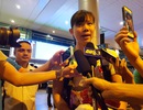 Trong vòng tay người hâm mộ, Ánh Viên tiếc nuối khi chỉ giành 8 HCV SEA Games 29