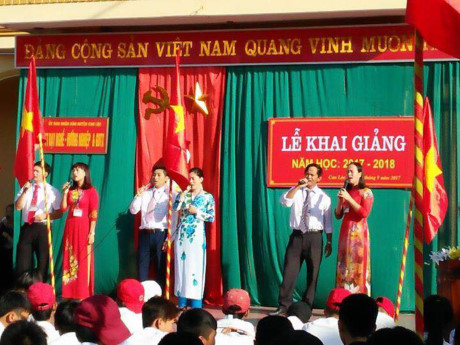 Cả nước tưng bừng khai giảng năm học mới 2017-2018