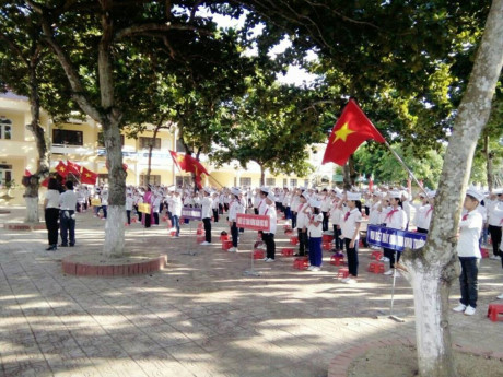 Cả nước tưng bừng khai giảng năm học mới 2017-2018