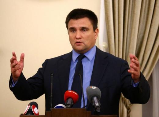 Bộ trưởng ngoại giao Ukraine Klimkin trả lời EU những câu hỏi của luật mới về giáo dục