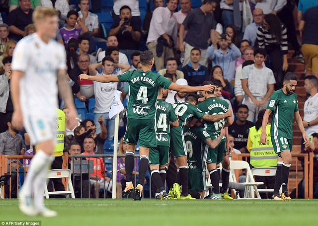 C.Ronaldo gây thất vọng, Real Madrid gục ngã trước Real Betis