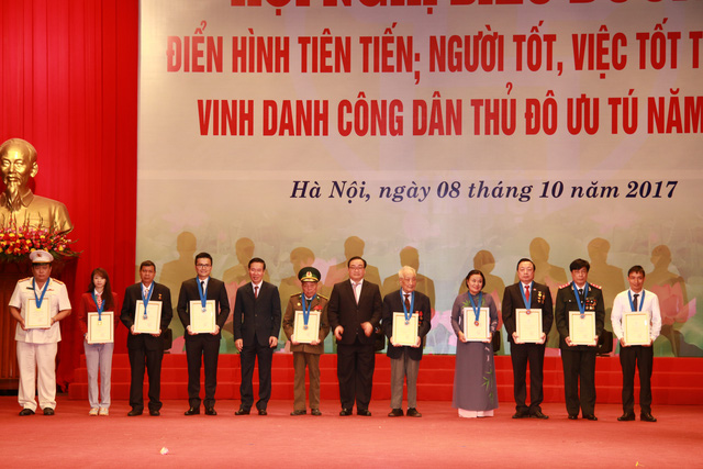 Thủ đô Hà Nội vinh danh 10 công dân ưu tú