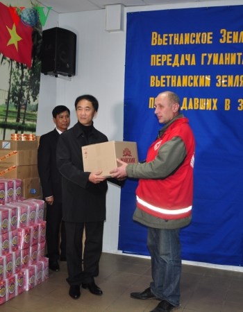 Tiếp tục nhận ủng hộ hoạt động từ thiện cho địa phương