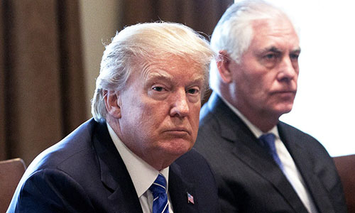 Ngoại trưởng Mỹ nói Trump sẽ không rút khỏi thoả thuận hạt nhân Iran