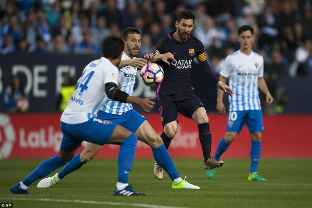 Barcelona tìm chiến thắng đậm trước “kẻ khốn cùng”