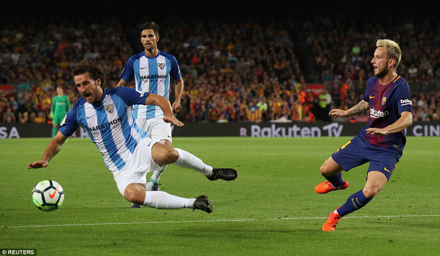 Hạ gục Malaga, Barcelona bỏ xa Real Madrid 8 điểm