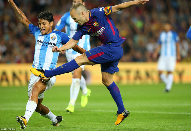 Hạ gục Malaga, Barcelona bỏ xa Real Madrid 8 điểm