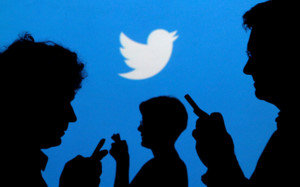 Twitter phát hiện hàng chục ngàn tài khoản Nga dính đến bầu cử Mỹ