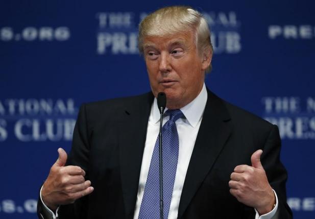 Tổng thống Trump tính hủy chương trình cấp thẻ xanh bằng quay số